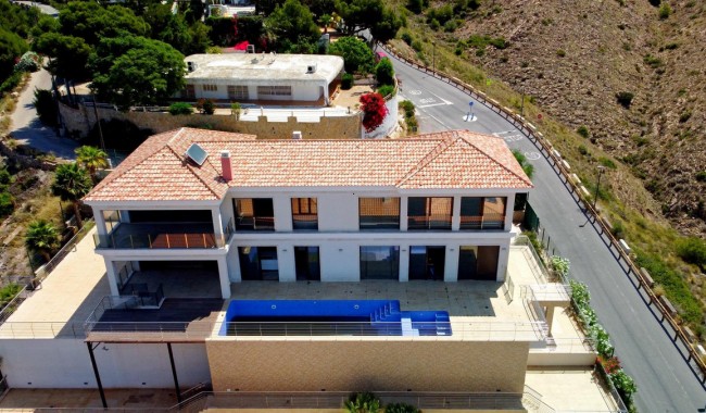 Villa - Segunda mano - Benidorm - Benidorm Centro