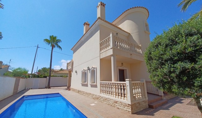 Villa - Segunda mano - Cabo Roig - AH-5416
