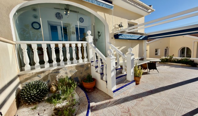 Villa - Segunda mano - Ciudad Quesada/Rojales - La Fiesta