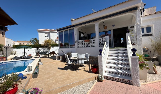 Villa - Segunda mano - Ciudad Quesada/Rojales - MR-5926
