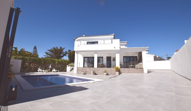 Villa - Segunda mano - Ciudad Quesada/Rojales - VA-2107