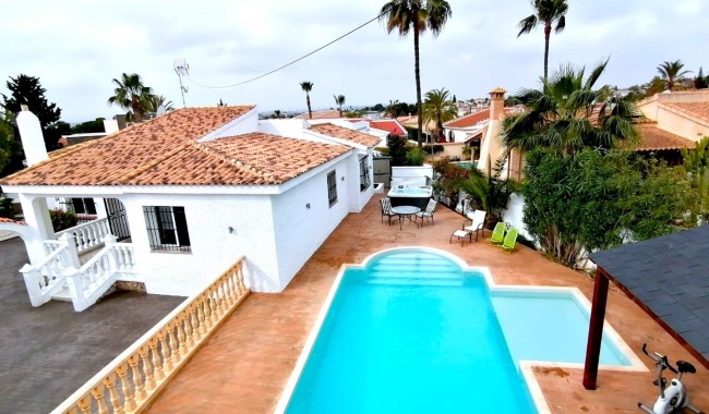 Villa - Segunda mano - Ciudad Quesada/Rojales - VA-5547