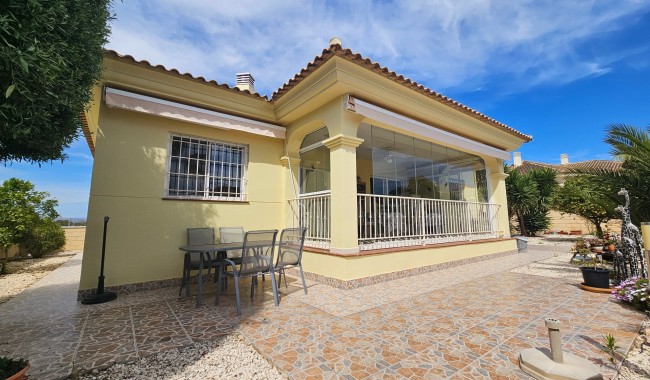 Villa - Segunda mano - La Marina - La Marina