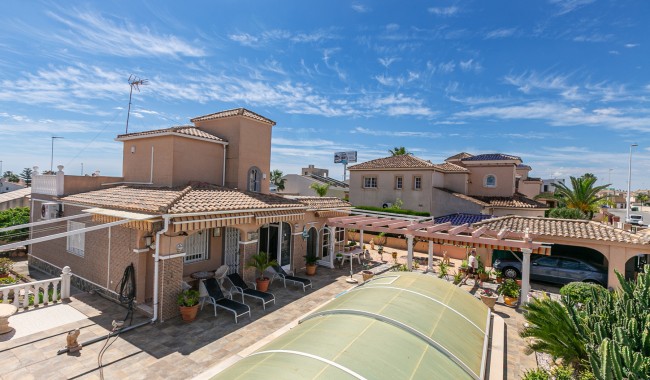 Villa - Segunda mano - La Zenia - La Zenia
