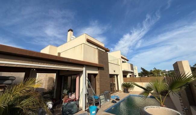 Villa - Segunda mano - Los Montesinos - Los Montesinos