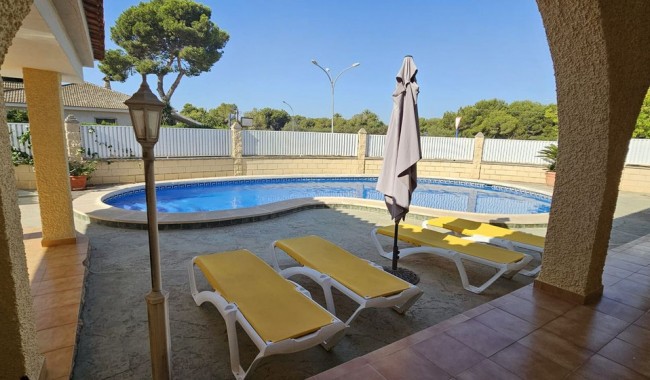 Villa - Segunda mano - Orihuela - Campoamor
