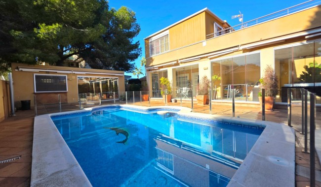 Villa - Segunda mano - Torrevieja - Cabo Cervera