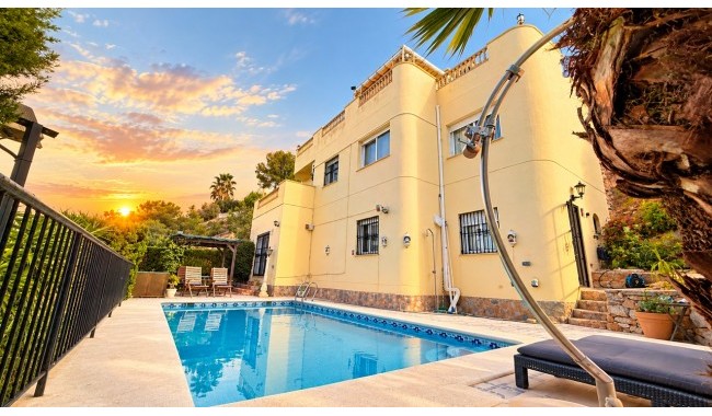 Villa - Segunda mano - Villamartín - Villamartín