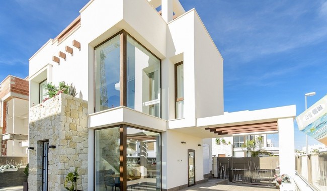 Willa - Nowa konstrukcja - Los Montesinos - La herrada