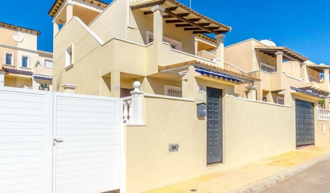 Willa - Sprzedaż - Orihuela costa - MO-4615