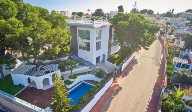 Willa - Sprzedaż - Torrevieja - Los Balcones