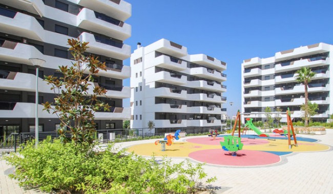 Sprzedaż - Apartament - Arenales del Sol