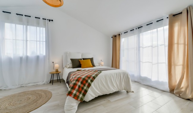 Begagnad - Vertikalt delad - Alfaz / Albir - Albir
