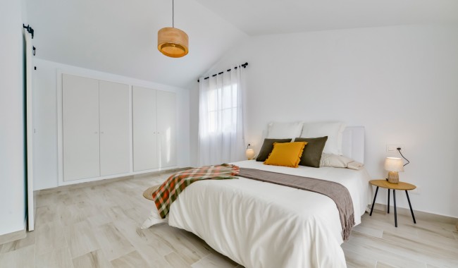Begagnad - Vertikalt delad - Alfaz / Albir - Albir