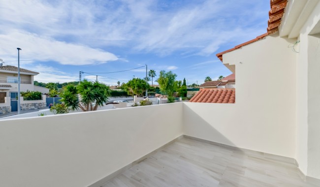 Begagnad - Vertikalt delad - Alfaz / Albir - Albir