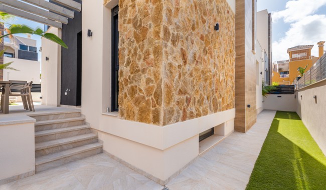 Begagnad - Villa - Orihuela Costa - Lomas de Cabo Roig