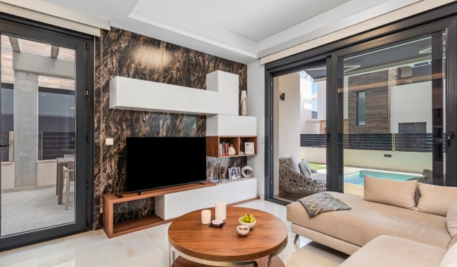 Begagnad - Villa - Orihuela Costa - Lomas de Cabo Roig