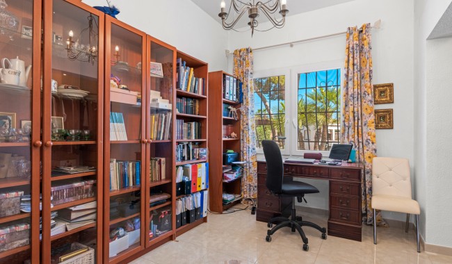 Begagnad - Villa - Orihuela Costa - Dehesa de Campoamor
