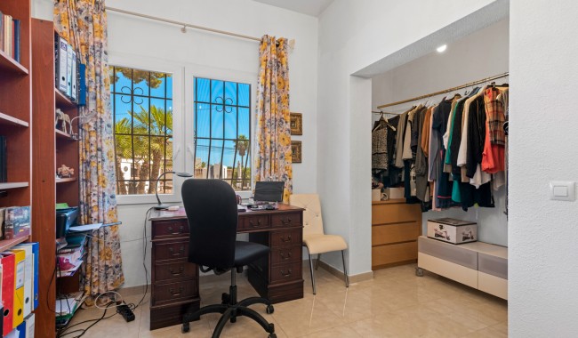 Begagnad - Villa - Orihuela Costa - Dehesa de Campoamor