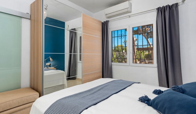 Begagnad - Villa - Orihuela Costa - Dehesa de Campoamor