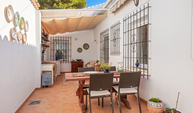 Begagnad - Villa - Orihuela Costa - Dehesa de Campoamor