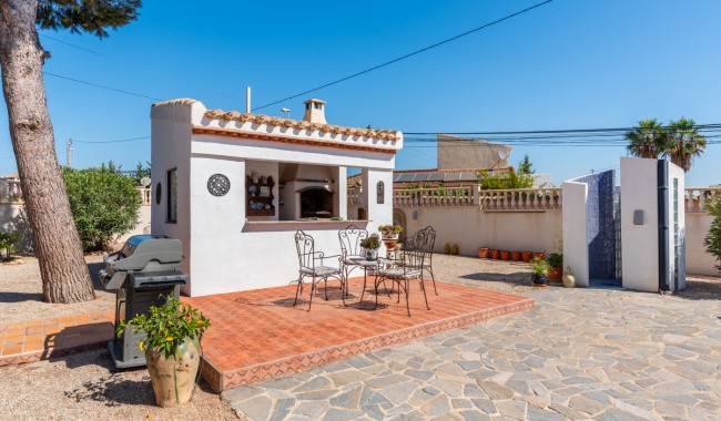 Begagnad - Villa - Orihuela Costa - Dehesa de Campoamor