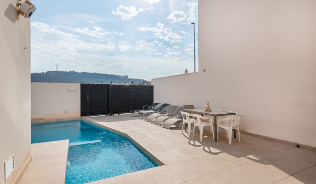 Resale - Villa - Benijófar