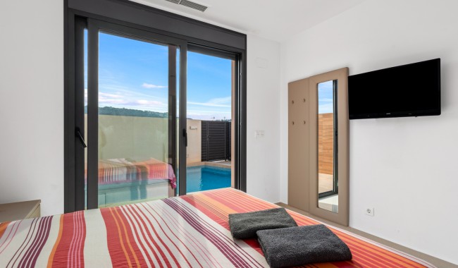 Resale - Villa - Benijófar