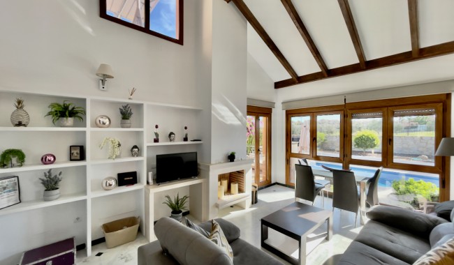 Resale - Villa - Algorfa - La Finca golf