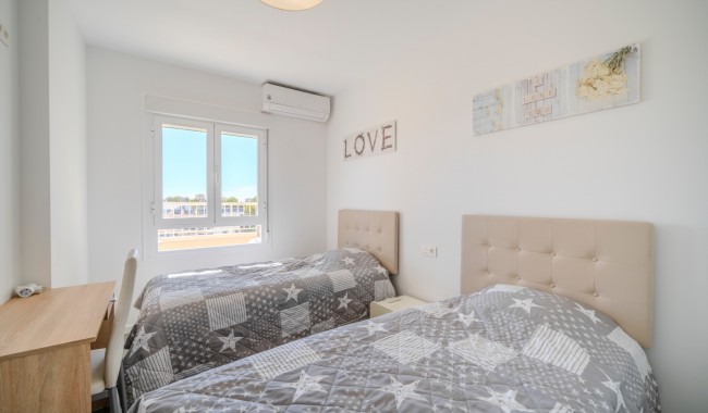 Begagnad - Lägenhet - Orihuela Costa - Dehesa de Campoamor