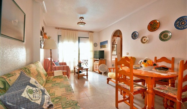 Resale - Apartment - Guardamar - Playa centro