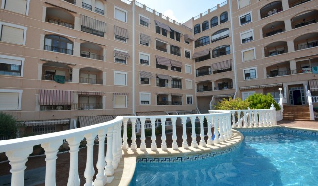 Resale - Apartment - Guardamar - Playa centro