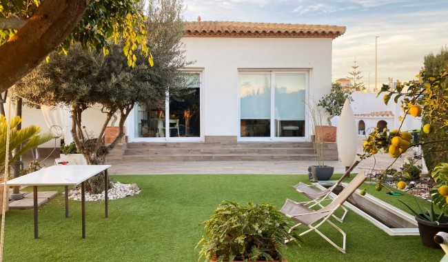 Resale - Villa - San Fulgencio - La Marina