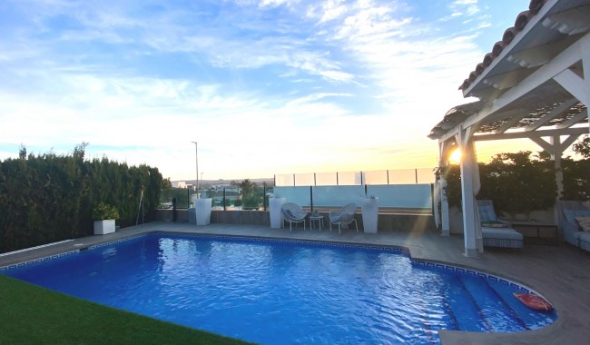 Resale - Villa - San Fulgencio - La Marina