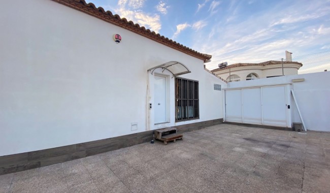 Resale - Villa - San Fulgencio - La Marina