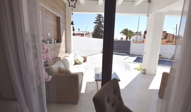 Resale - Villa - Ciudad Quesada/Rojales - Central Quesada