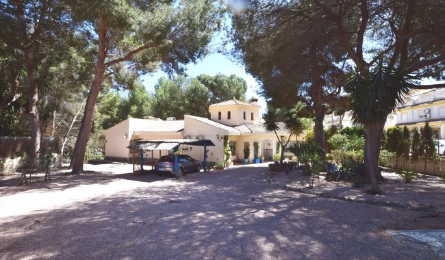 Begagnad - Villa - Algorfa - Montemar - Saint Andrews Heights