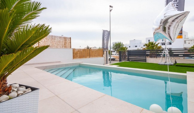 Nueva construcción  - Chalet - Orihuela Costa - PAU 8