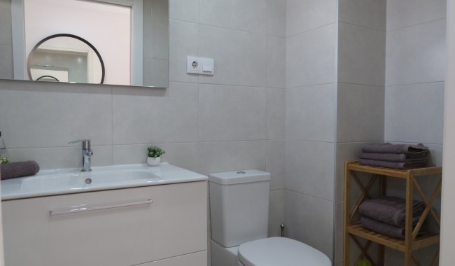 Resale - Apartment - Orihuela Costa - Villamartín