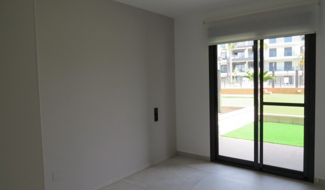 Resale - Apartment - Guardamar - El Raso