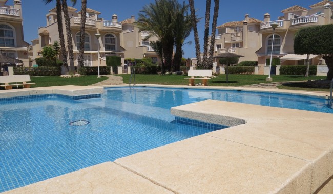 Resale - Semi-detached - Guardamar - El Raso