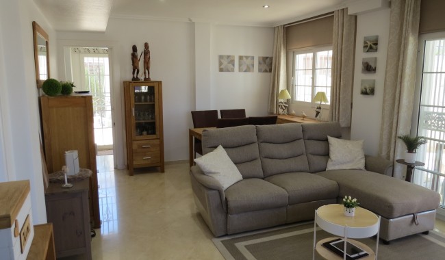 Resale - Semi-detached - Guardamar - El Raso