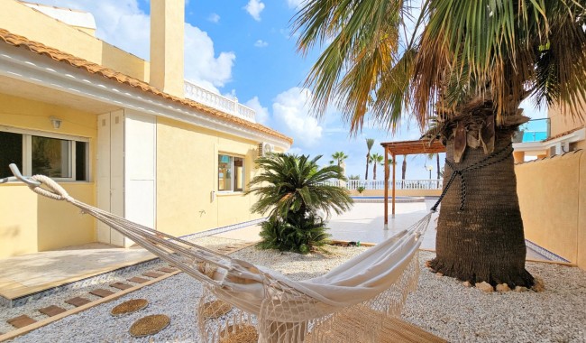 Begagnad - Villa - Torrevieja