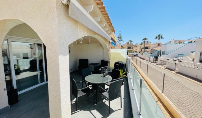 Resale - Villa - Orihuela Costa - Playa Flamenca