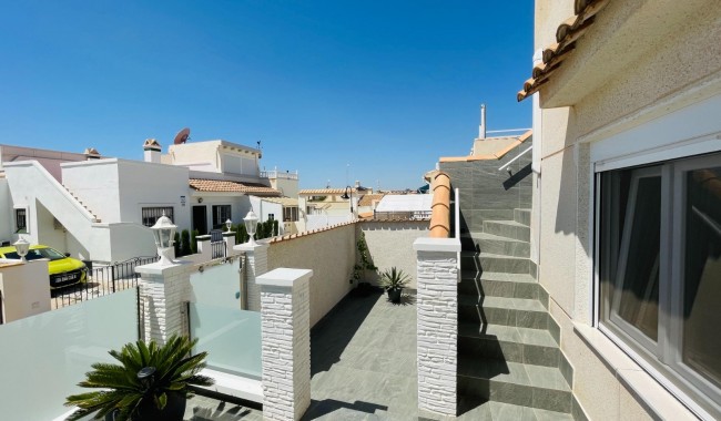 Begagnad - Villa - Orihuela Costa - Playa Flamenca