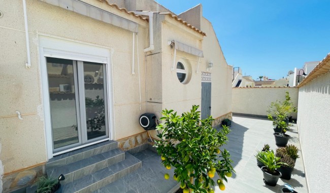 Begagnad - Villa - Orihuela Costa - Playa Flamenca