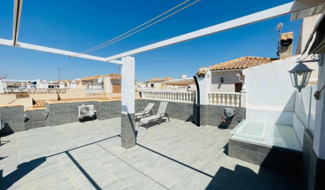 Begagnad - Villa - Orihuela Costa - Playa Flamenca