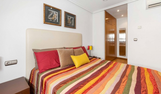 Resale - Apartment - Torrevieja - Centro