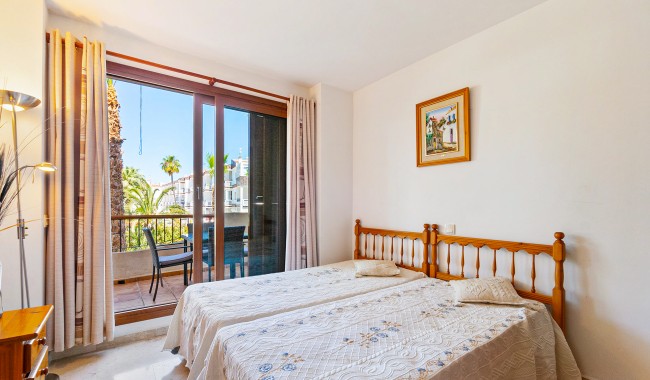 Resale - Apartment - Punta Prima - La Entrada