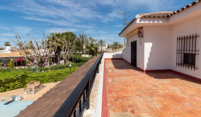 Begagnad - Villa - Orihuela Costa - Cabo Roig